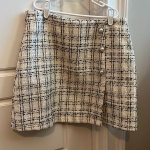 SHEIN size Medium skirt. Beautiful pearl buttons! Excellent condition!!